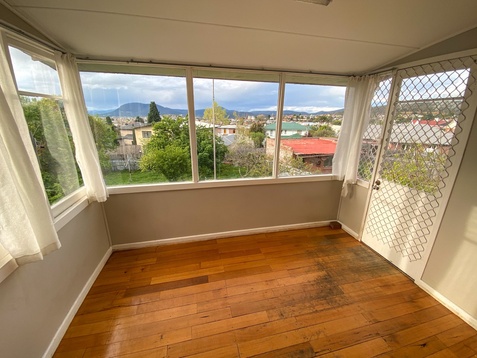 7 Joynton Street NEW TOWN 3