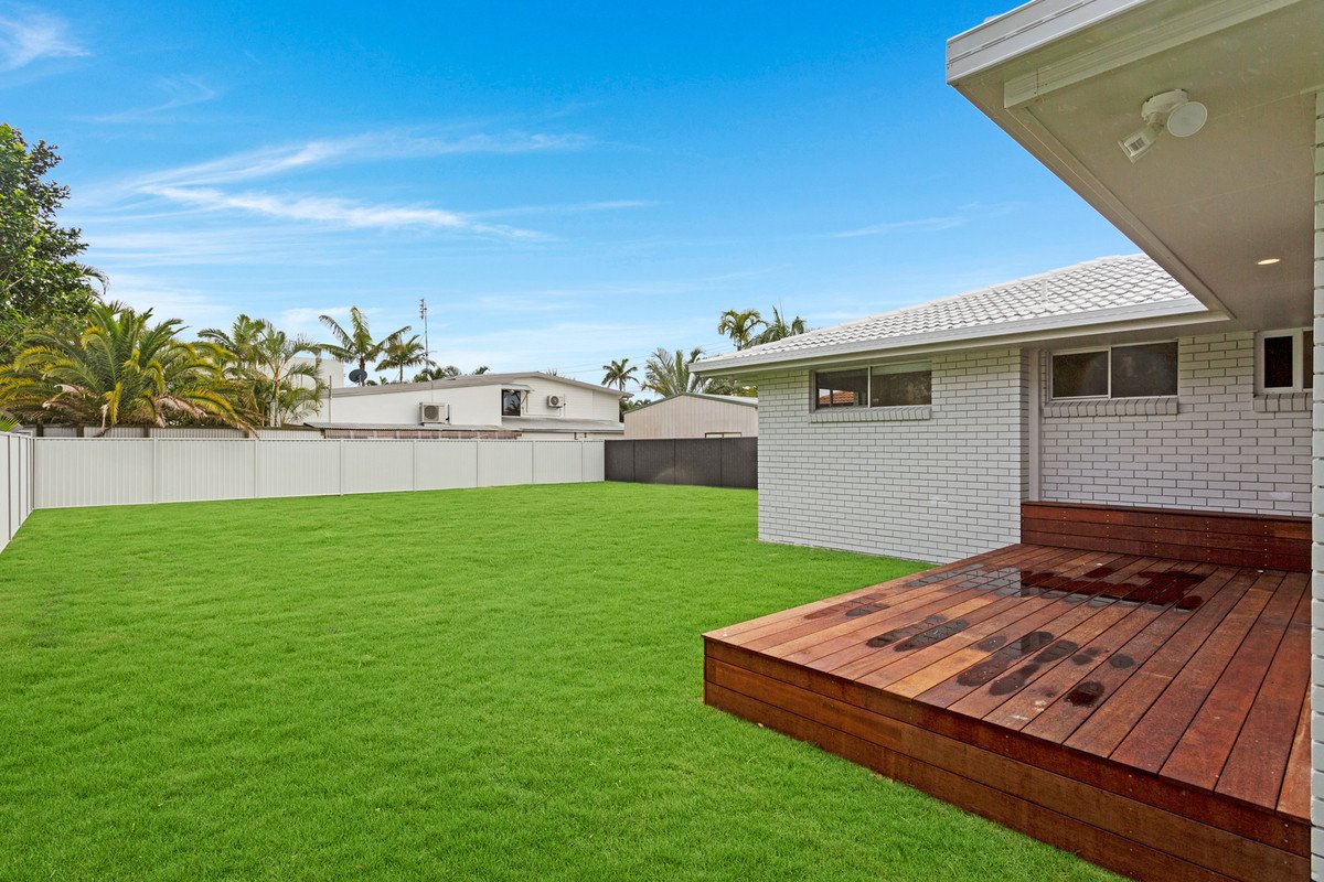 7 Karbunya Street Mermaid Waters 7