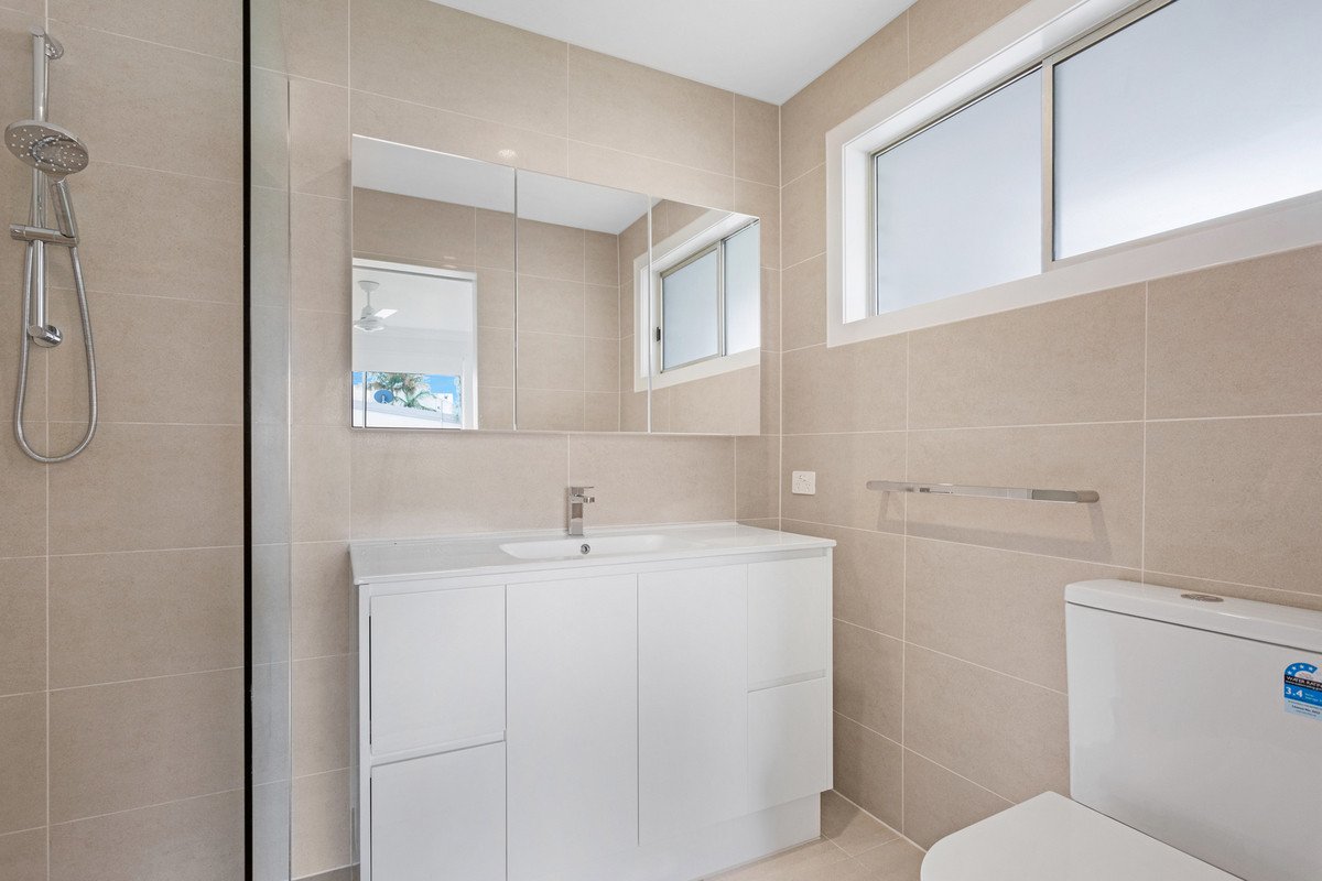 7 Karbunya Street Mermaid Waters 9