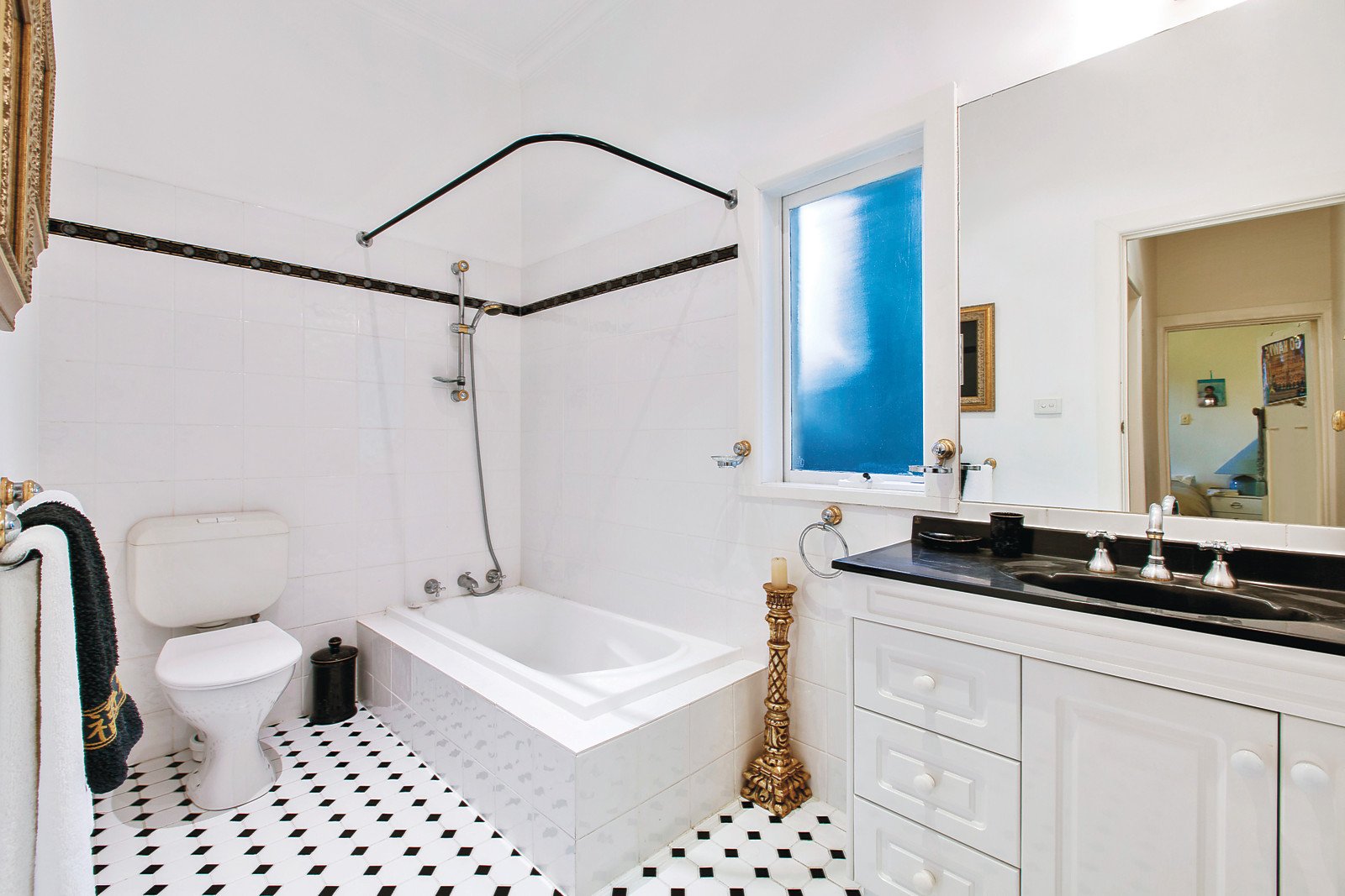 7 Karma Avenue, Malvern East, VIC