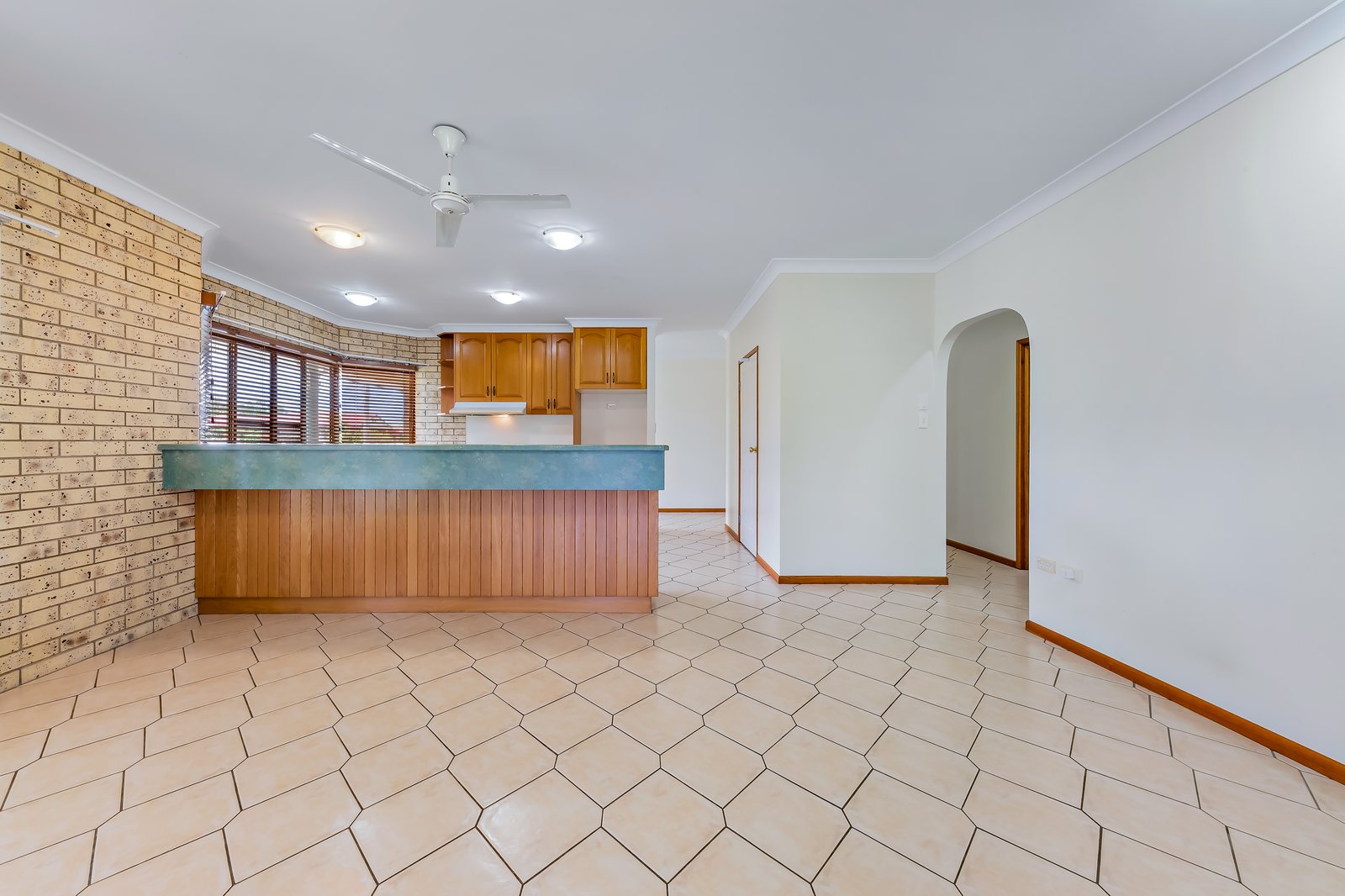 7 Keith Johns Drive PROSERPINE 10