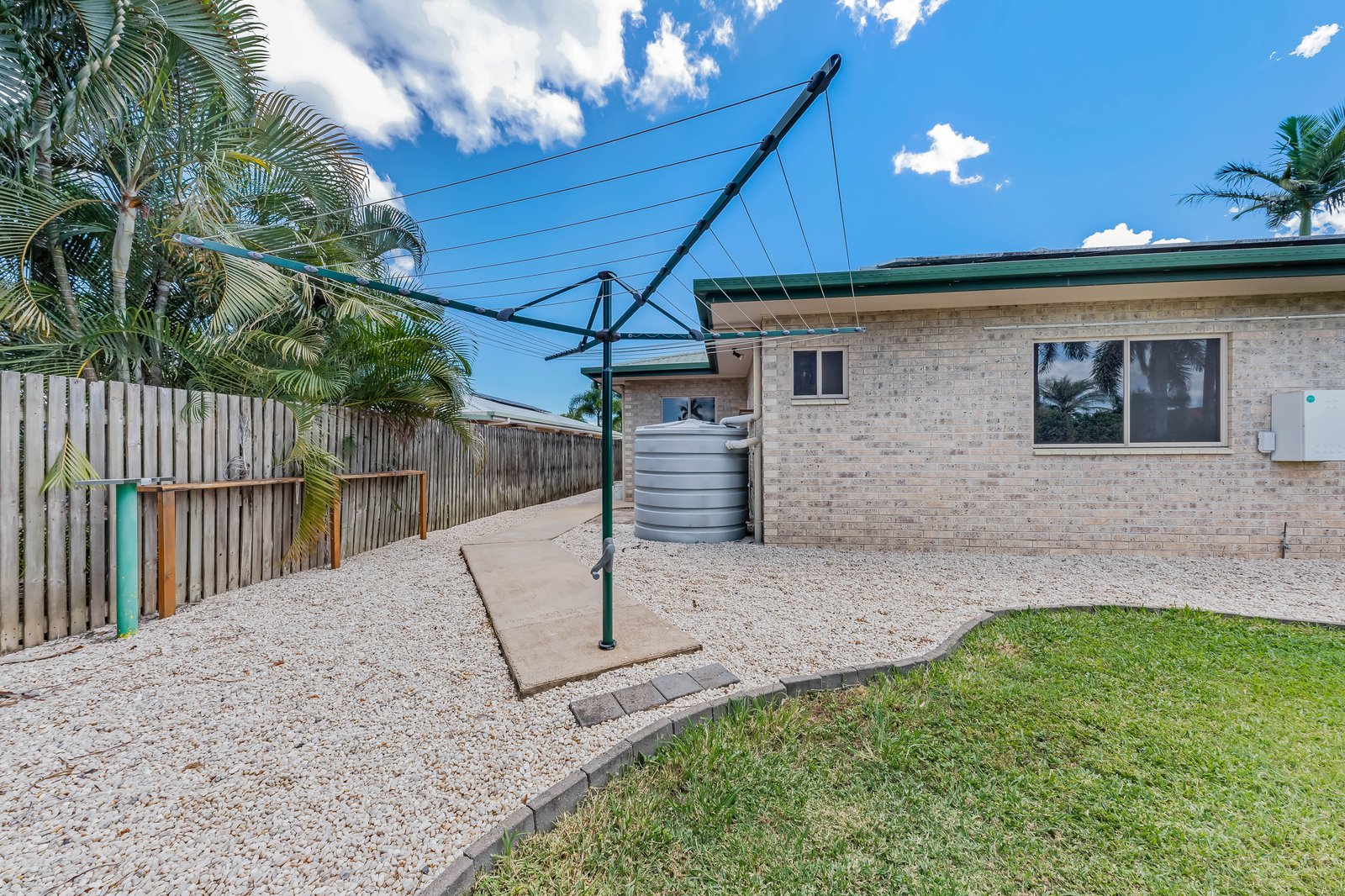 7 Keith Johns Drive PROSERPINE 12