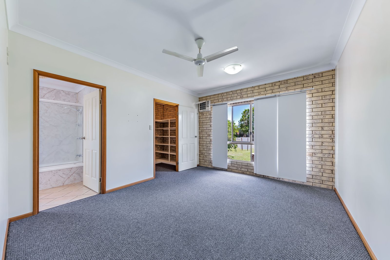 7 Keith Johns Drive PROSERPINE 14