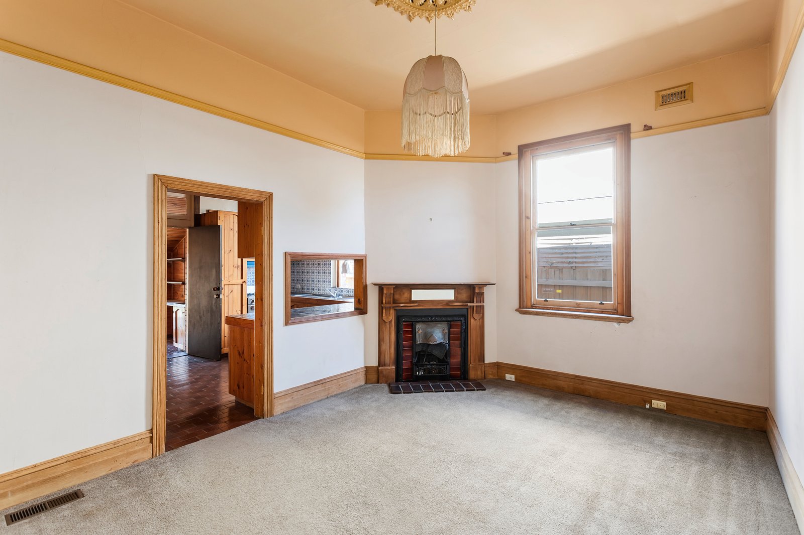 Real Estate and Property in 7 Kelburn Street, Caulfield North, VIC