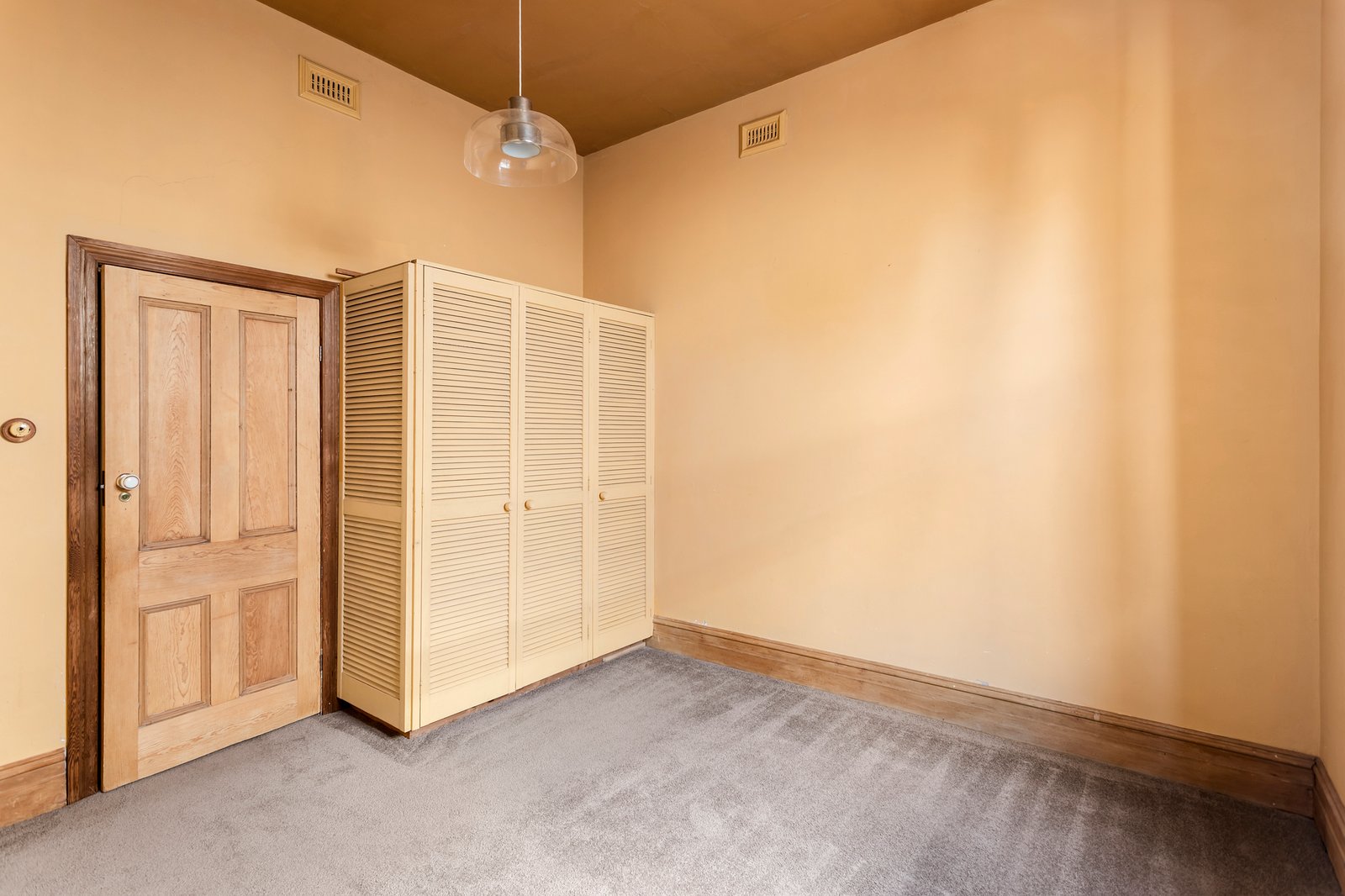 Real Estate and Property in 7 Kelburn Street, Caulfield North, VIC