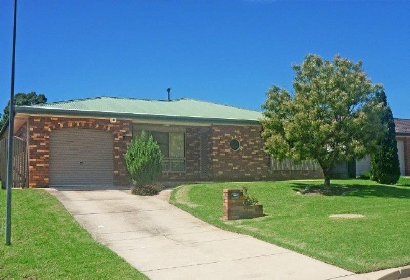 7 Kenneally Avenue KOORINGAL 1