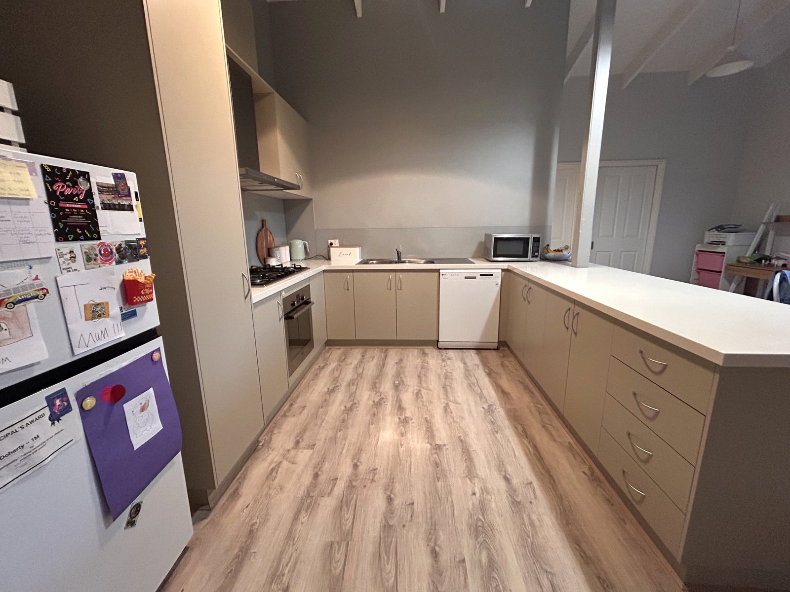 Gallery: 7 Kenneth Street