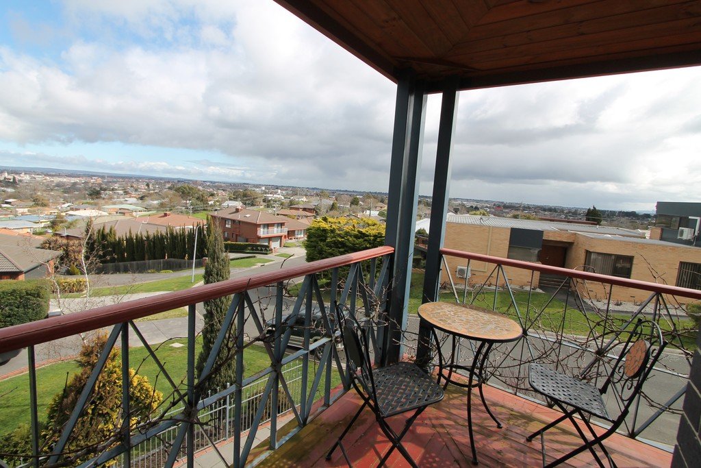 7 Kenvarra Court BLACK HILL 20