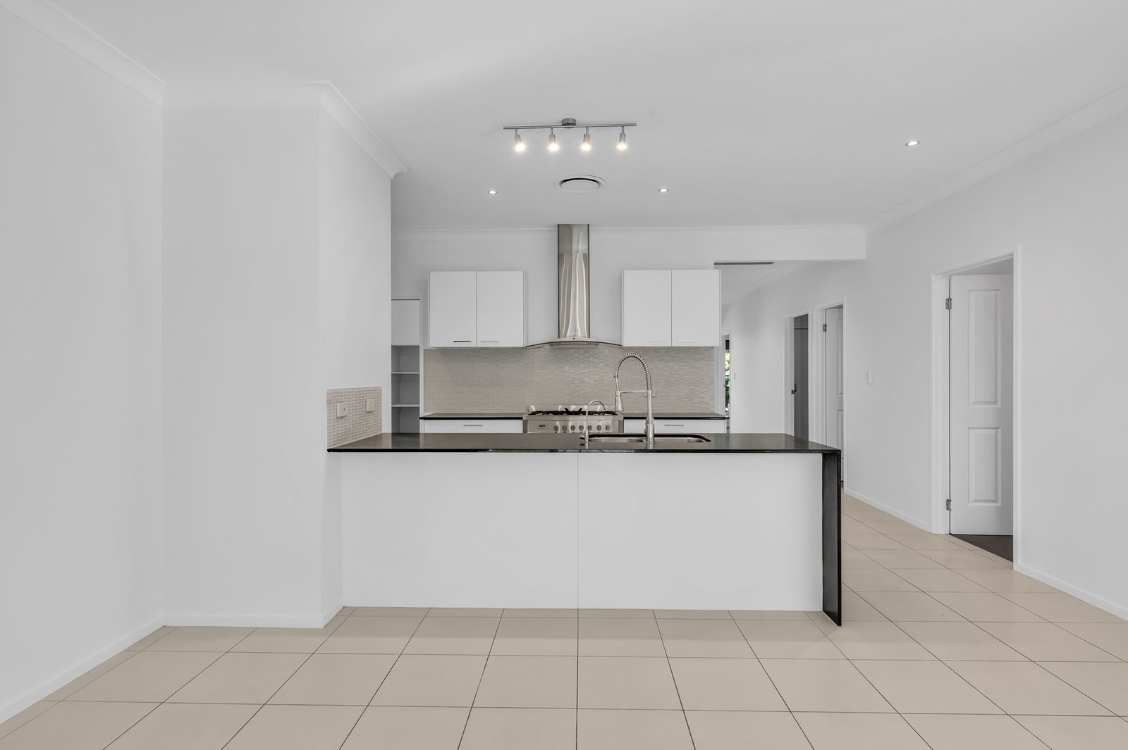 7 Kimberley Creek Road UPPER COOMERA 3