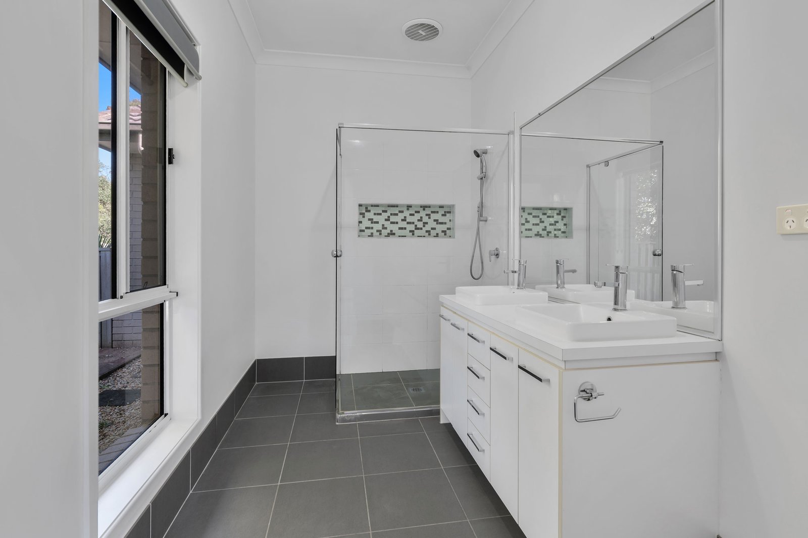 7 Kimberley Creek Road UPPER COOMERA 13