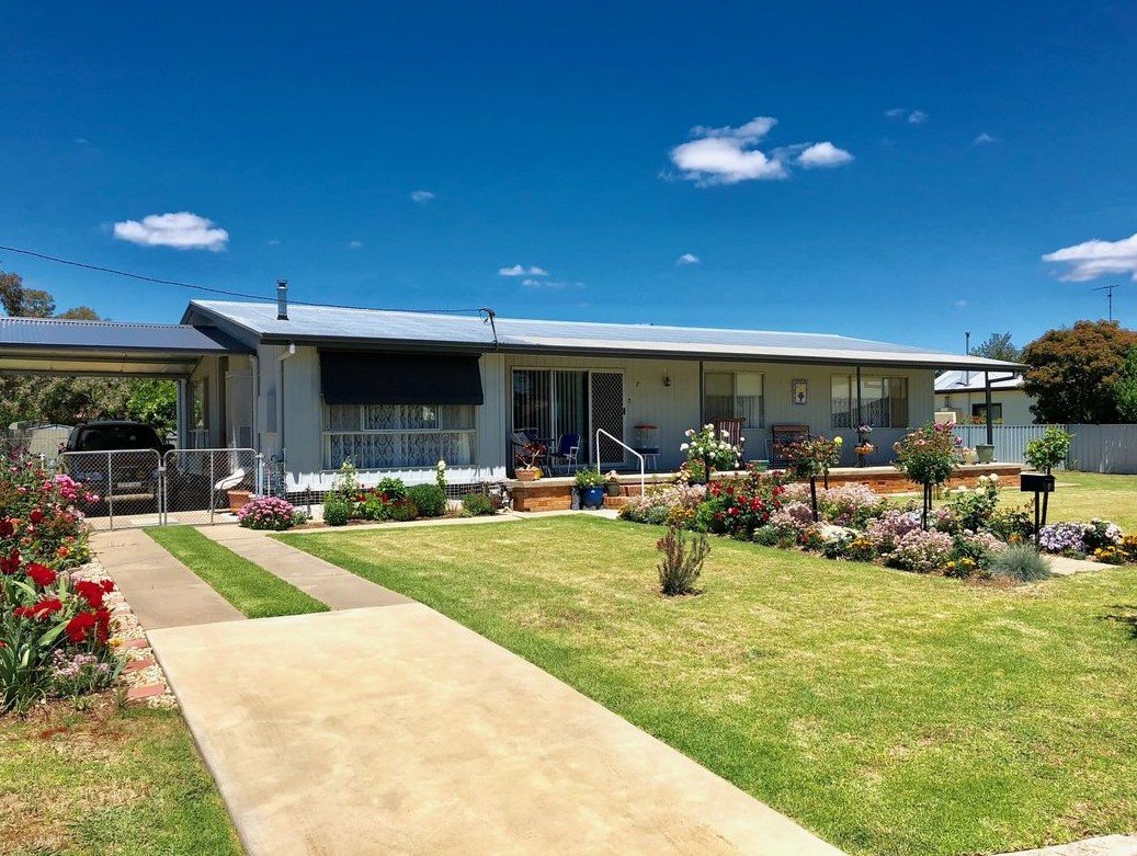 7 King Street CULCAIRN 1