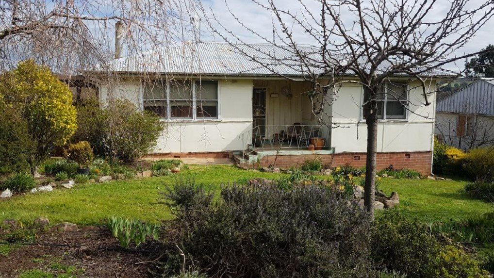7 King Street TUMBARUMBA 1