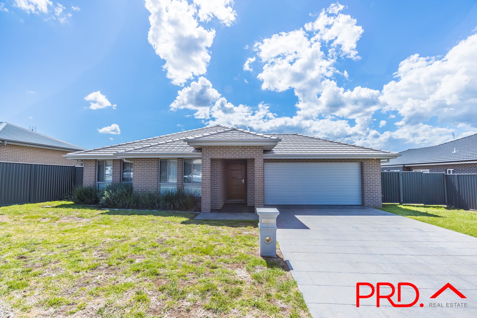 7 Kingham Street TAMWORTH 1