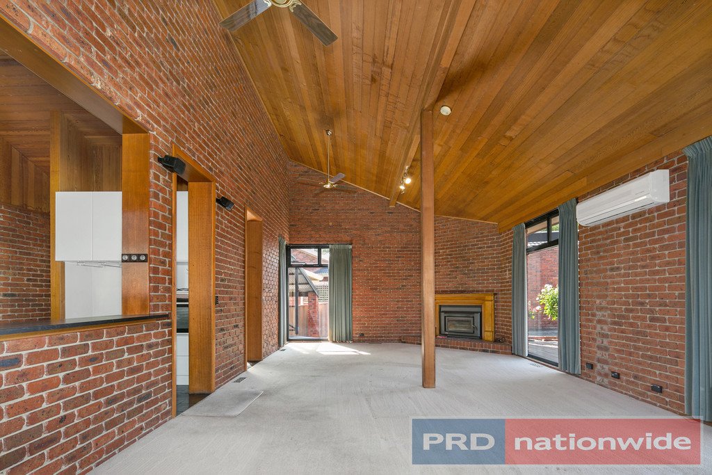 7 Lake View Court BALLARAT NORTH 3