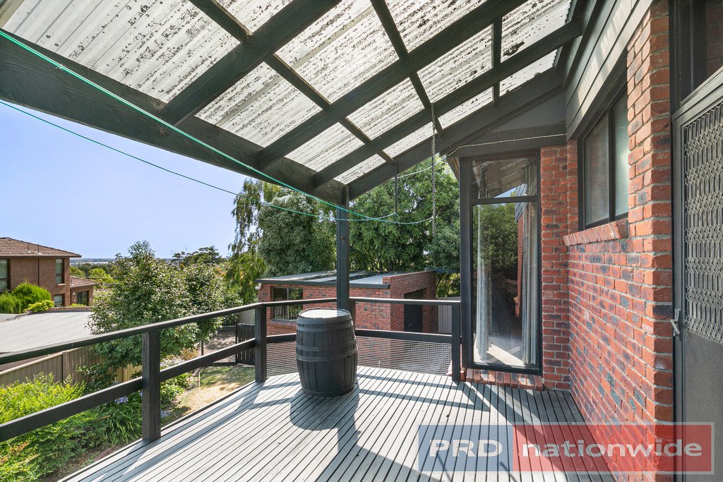 7 Lake View Court BALLARAT NORTH 13