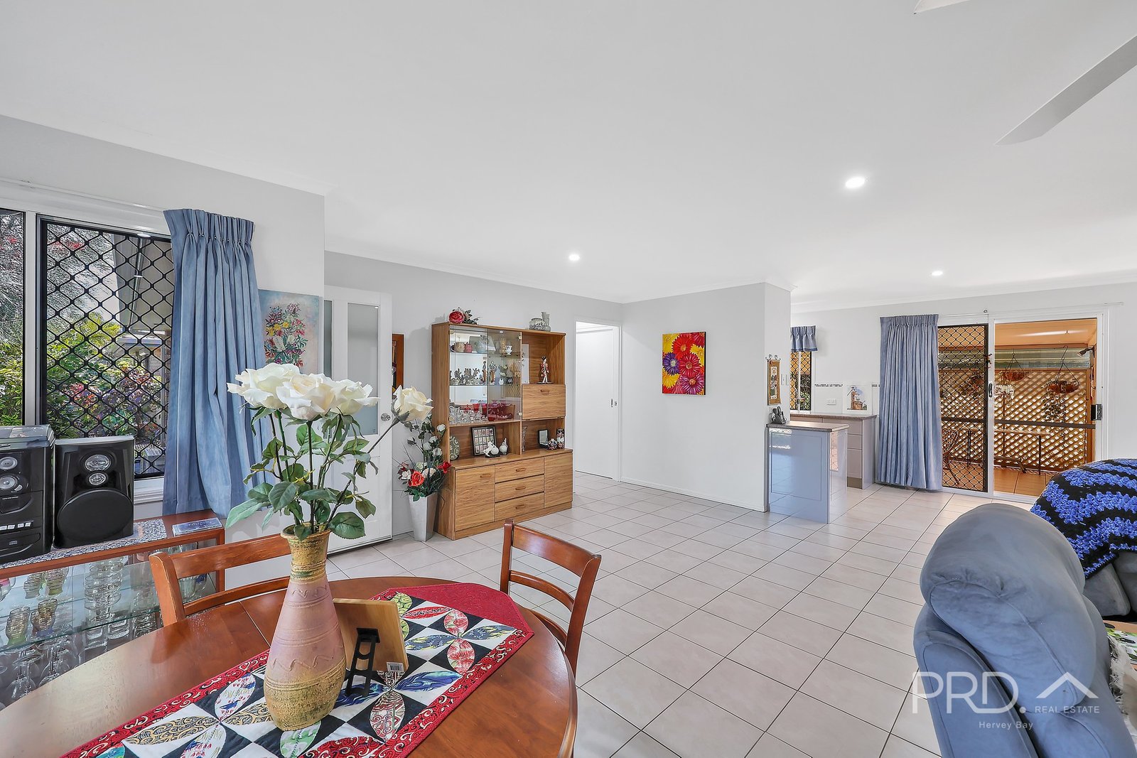 7 Lakeside Court TORQUAY 10