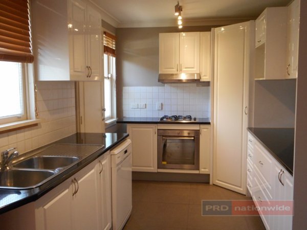 7 Lambie Street TUMUT 2