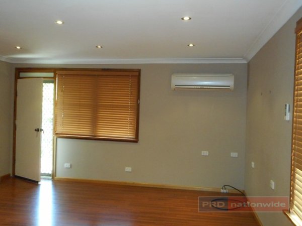 7 Lambie Street TUMUT 5