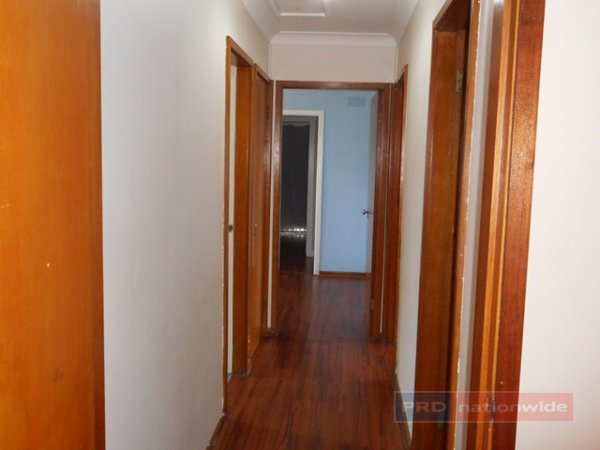 7 Lambie Street TUMUT 6