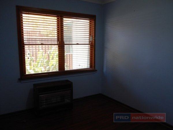 7 Lambie Street TUMUT 9