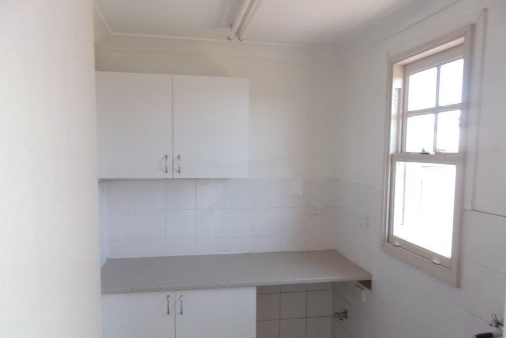 7 Lambie Street TUMUT 12