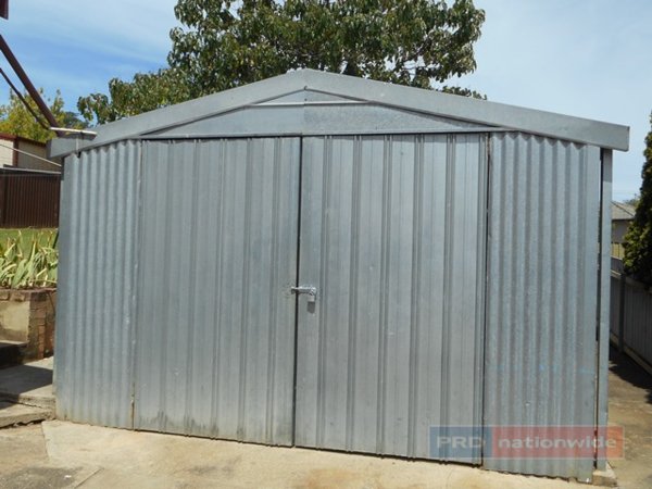 7 Lambie Street TUMUT 14