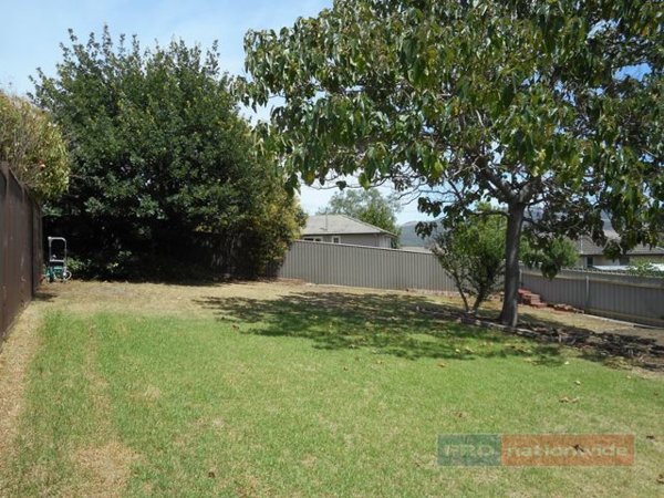 7 Lambie Street TUMUT 15