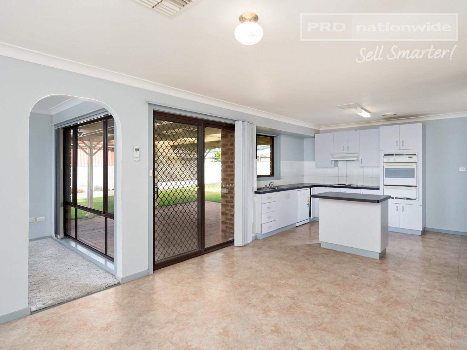 7 Langi Crescent GLENFIELD PARK 3
