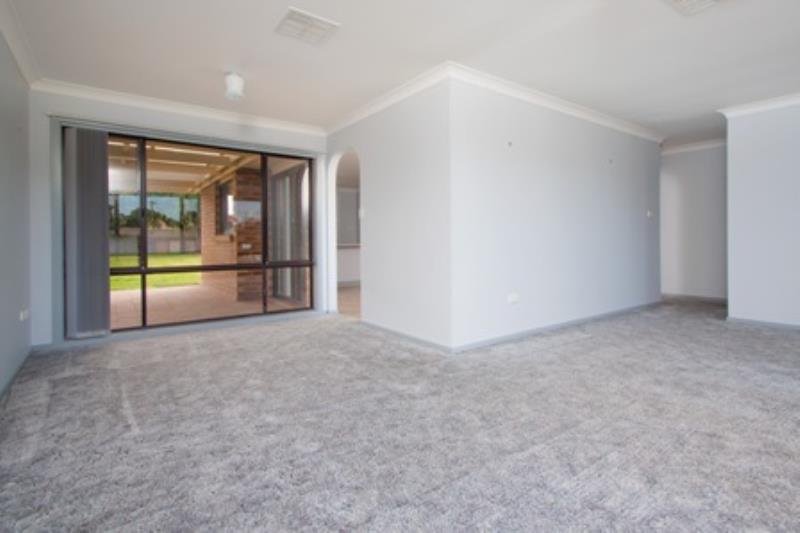 7 Langi Crescent GLENFIELD PARK 4