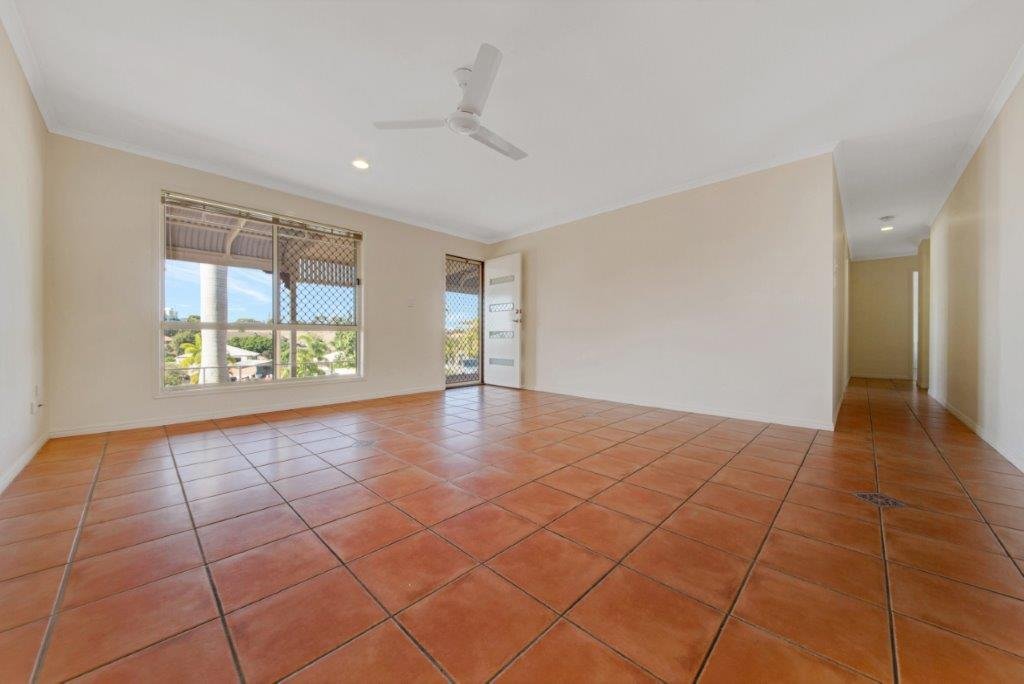 7 Lawrence Court TANNUM SANDS 12