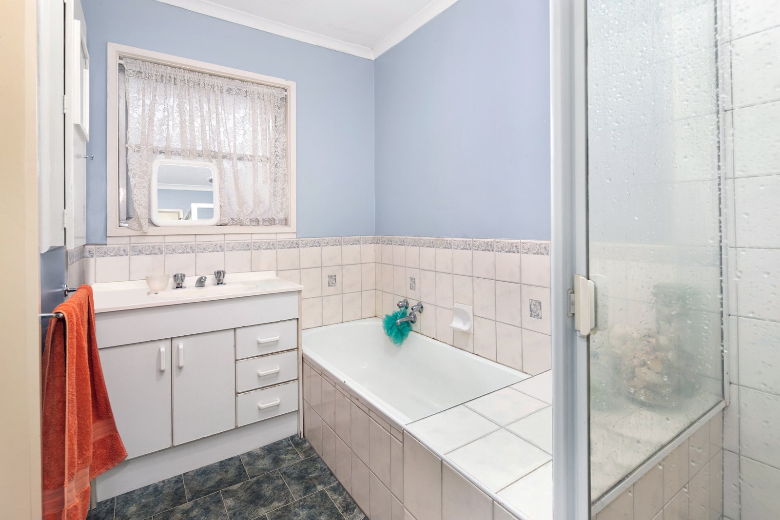 7 Leawarra Crescent DELACOMBE 8