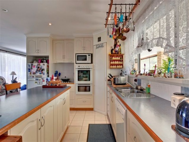 7 Lewis Court LEWISHAM 4