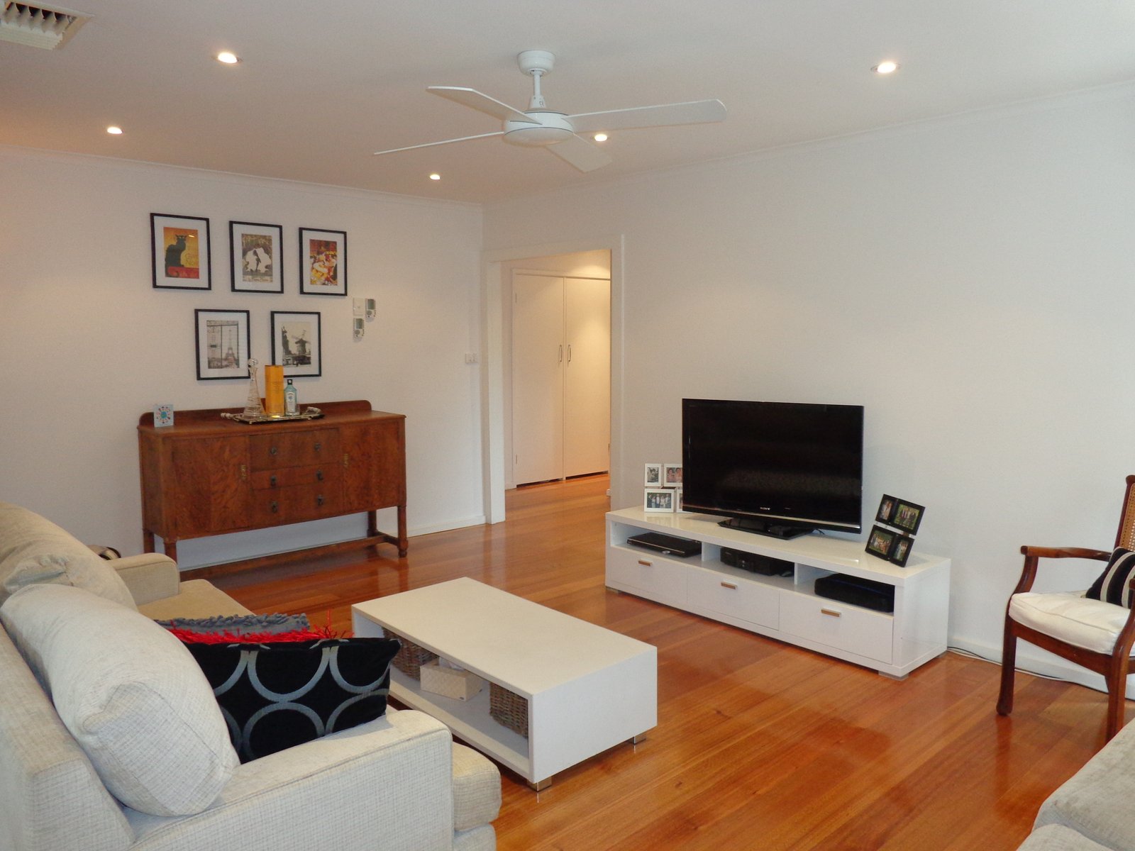 Gallery: 7 Lillian Court