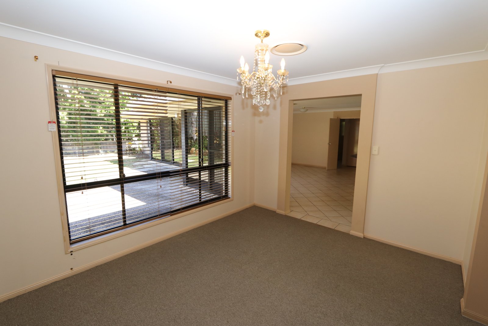 7 Lillywood Circuit MOLENDINAR 6