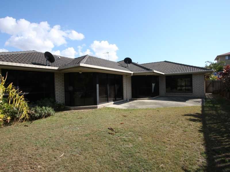7 Lillywood Circuit MOLENDINAR 16