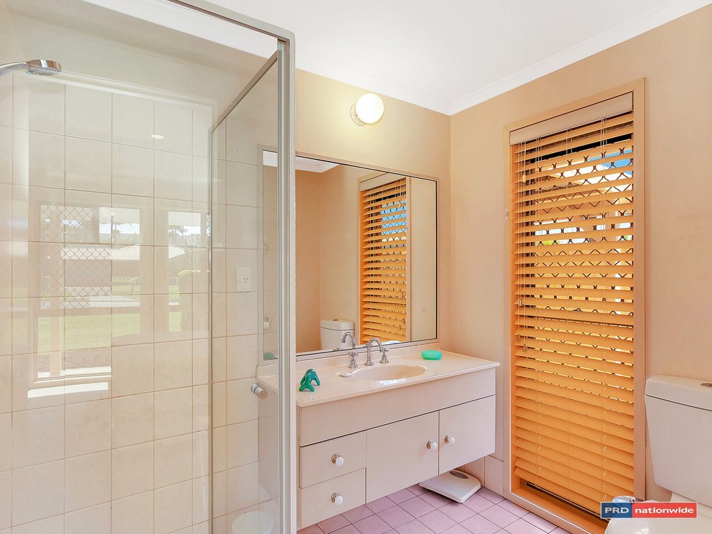 7 Lomond Court VARSITY LAKES 11