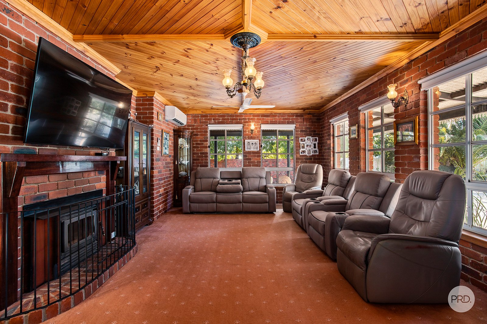 7 Lonsdale Avenue ELMORE 2