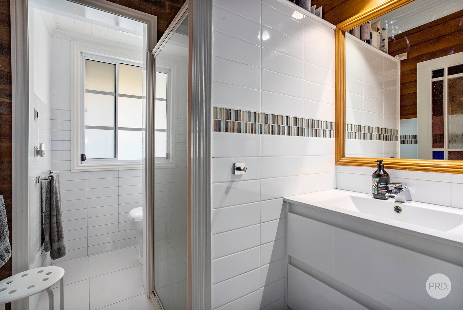 7 Lonsdale Avenue ELMORE 7