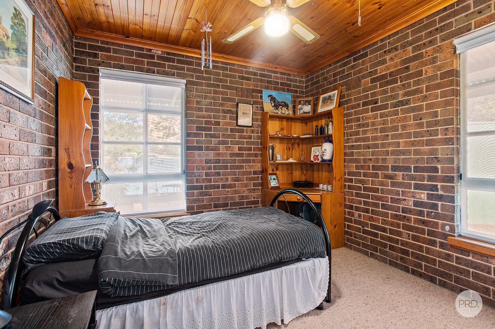 7 Lonsdale Avenue ELMORE 9