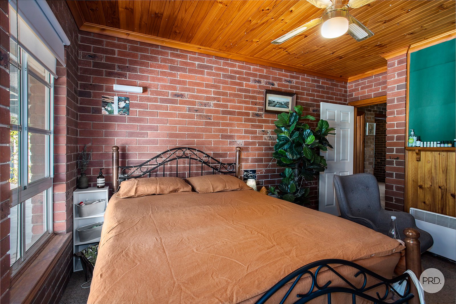 7 Lonsdale Avenue ELMORE 10