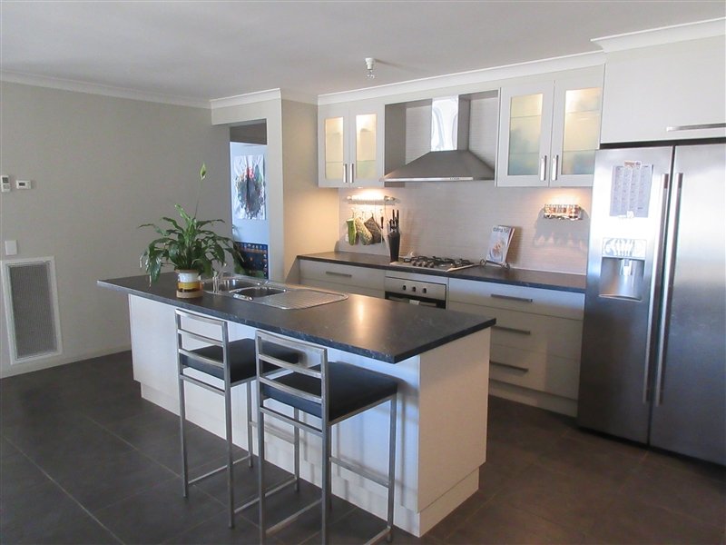 7 Lorikeet Aveue  EPSOM 2