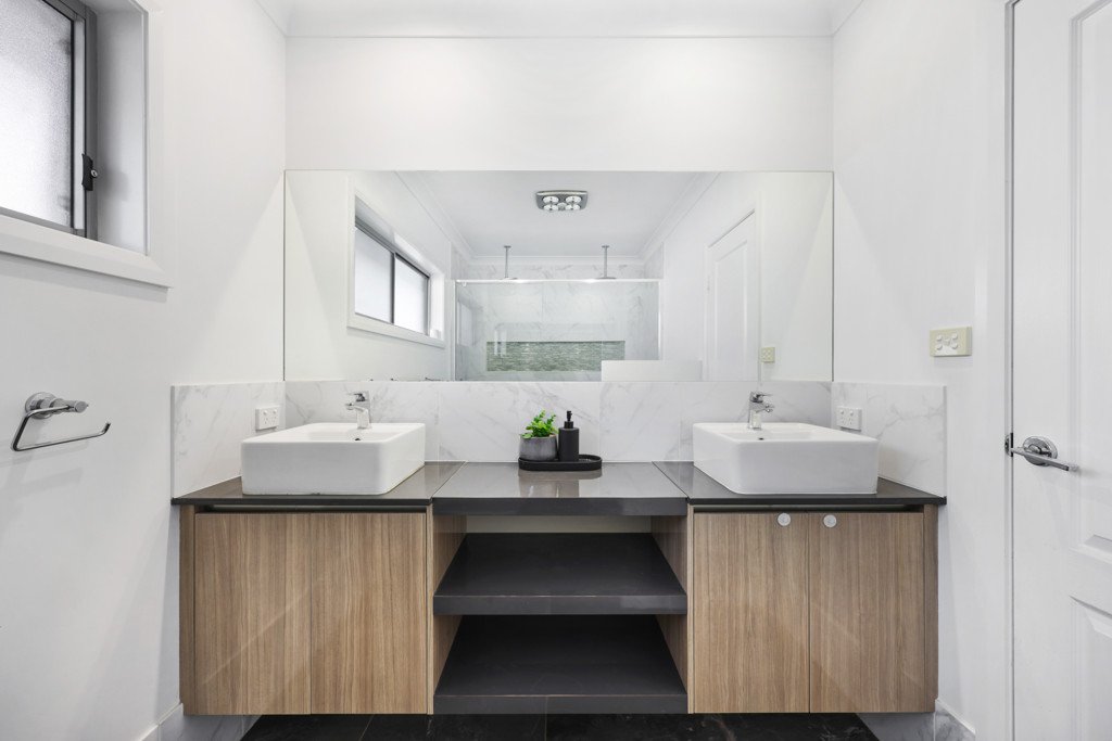 7 Lorikeet Drive TAMWORTH 9