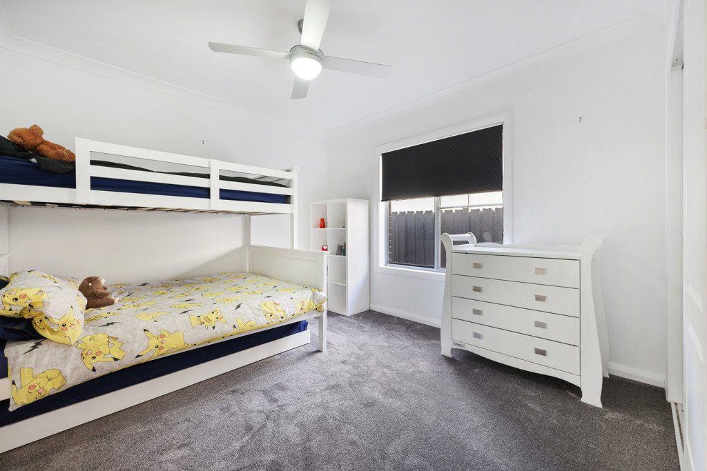 7 Lorikeet Drive TAMWORTH 11