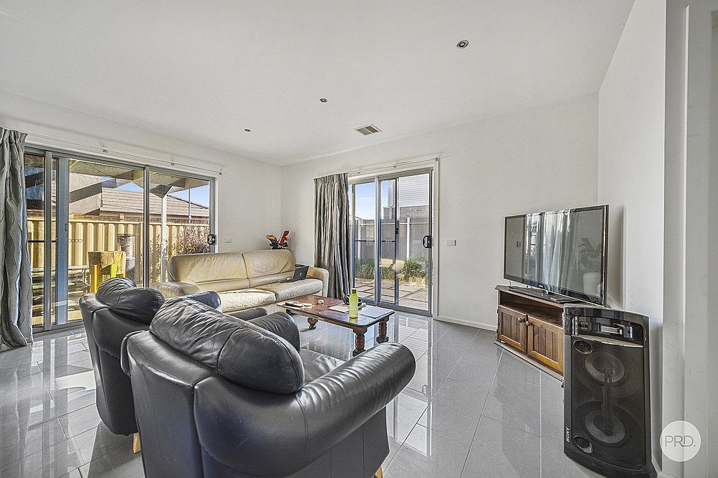 7 Lorne Terrace FLORA HILL 2