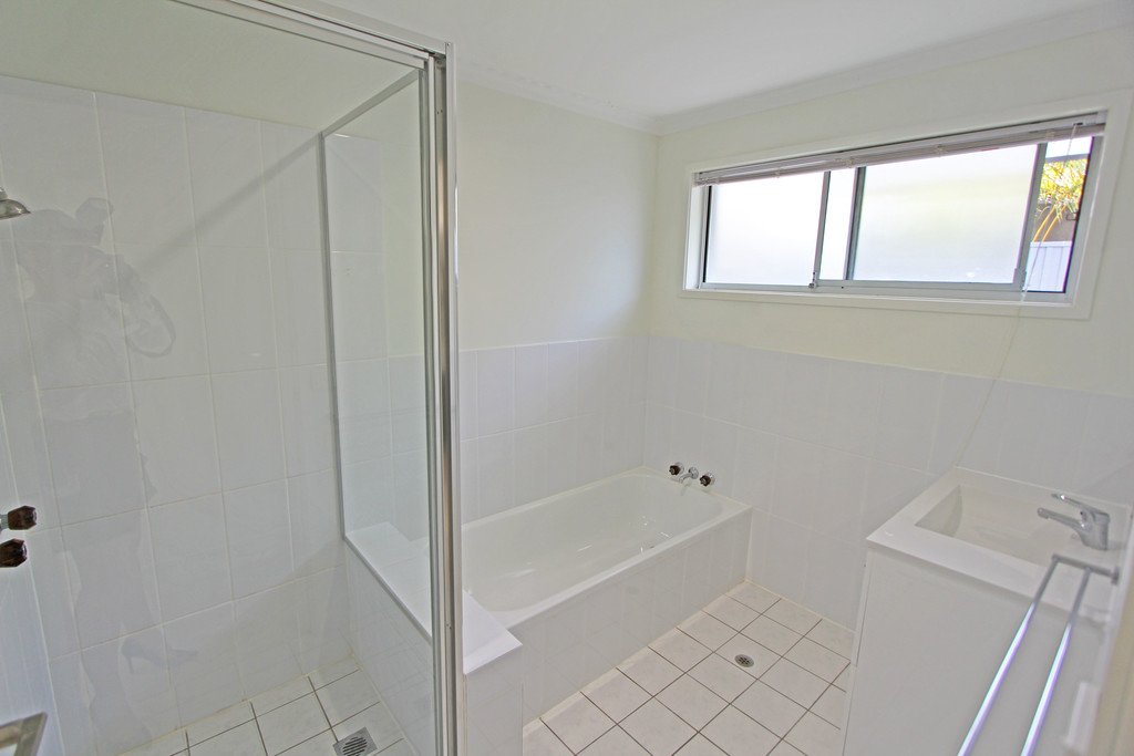 7 Lunar Court BENOWA 14