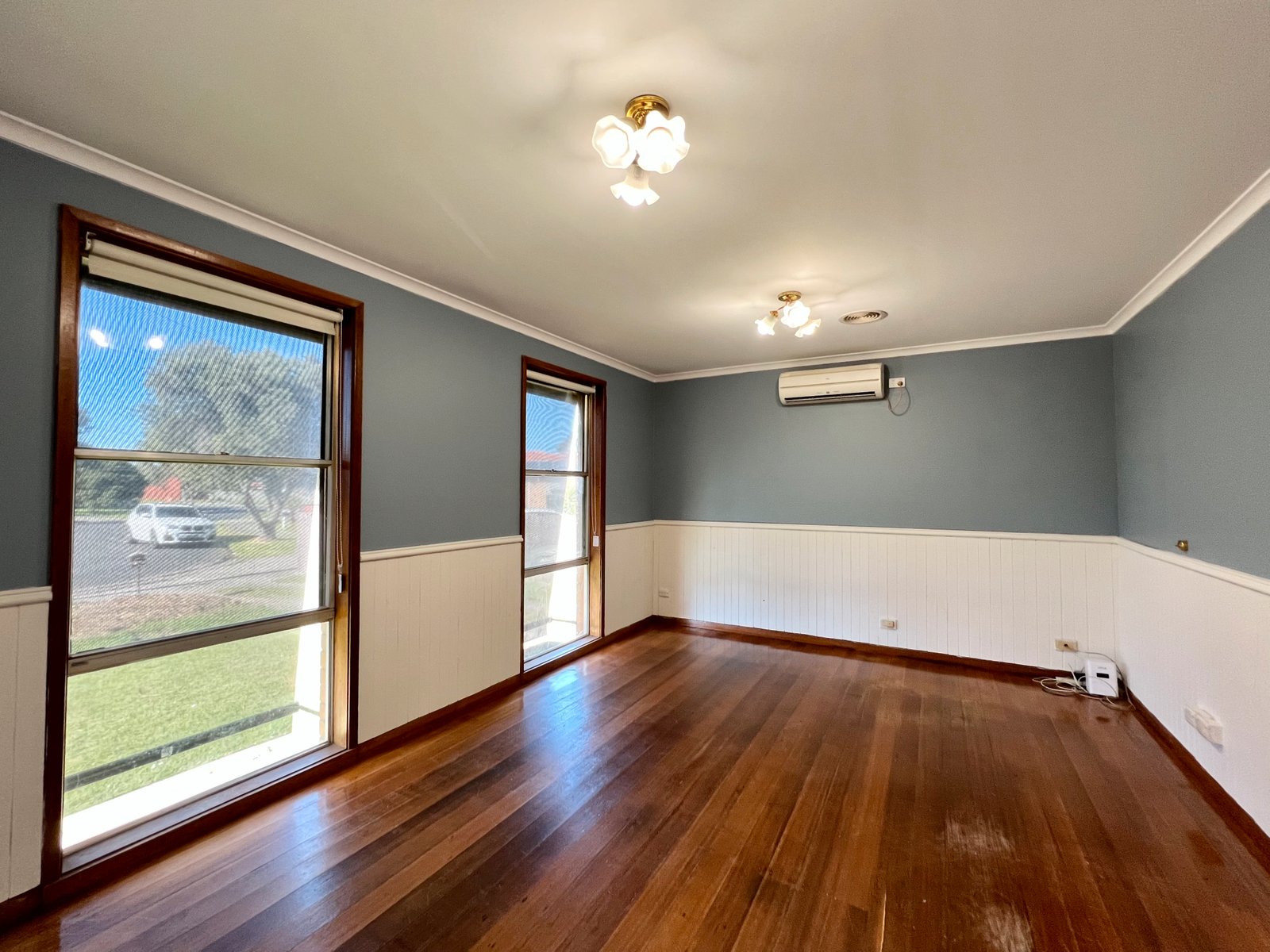 Gallery: 7 Lunik Court