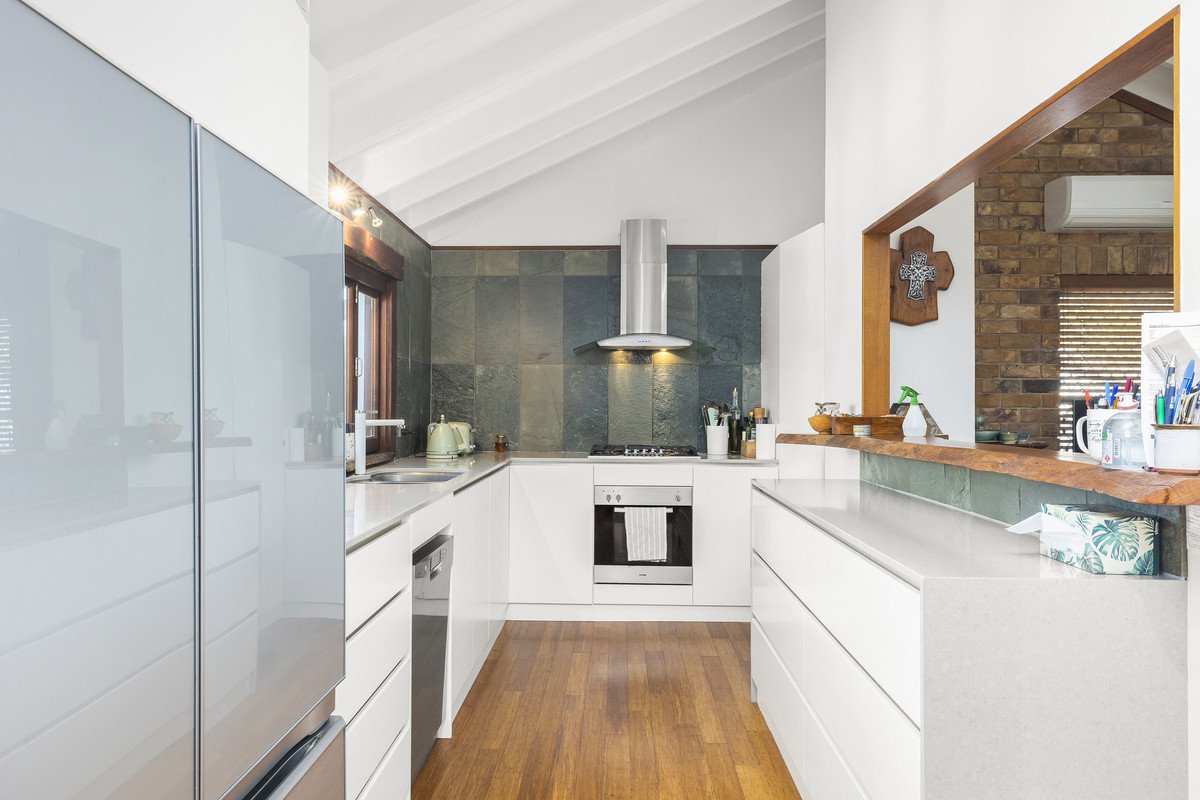 7 Lutana Avenue MIAMI 1