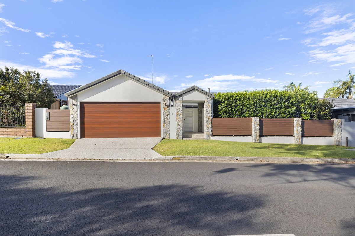 7 Lutana Avenue MIAMI 3