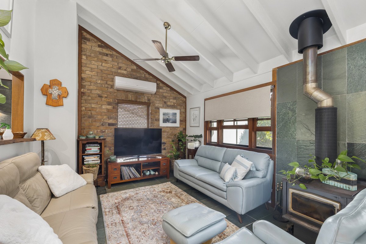 7 Lutana Avenue MIAMI 4