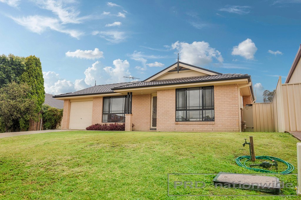 7 Lycett Close METFORD 19